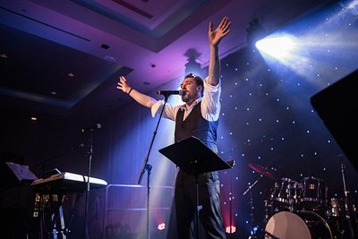 Kalli Örvars skemmtikraftur, söngvari og eftirherma