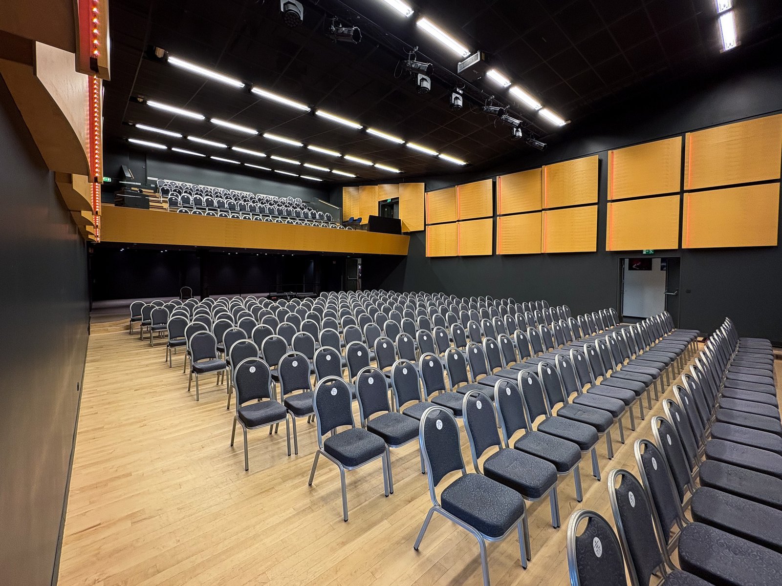 Stapi - Hljómahöll