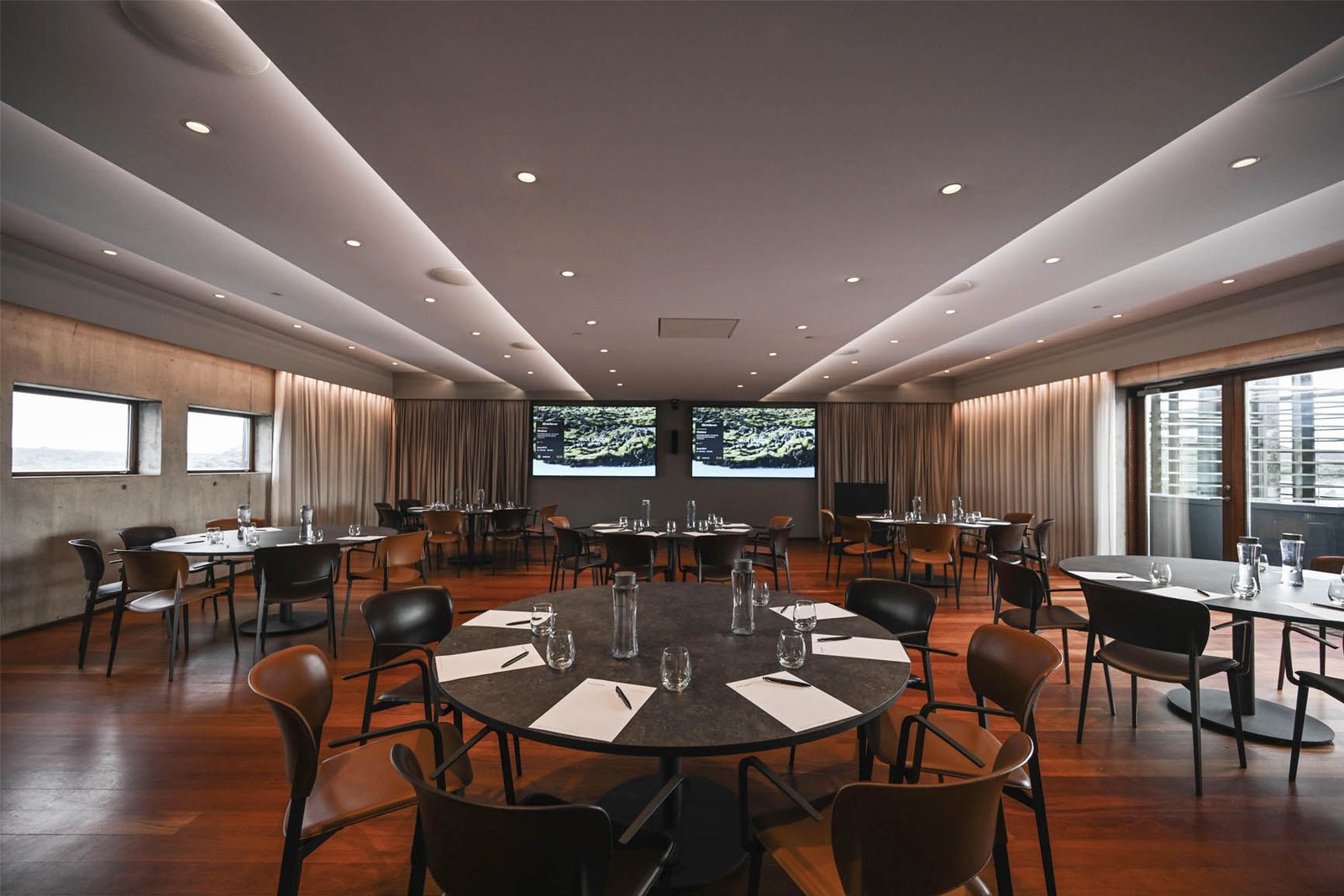 Bláa Lónið - Salir