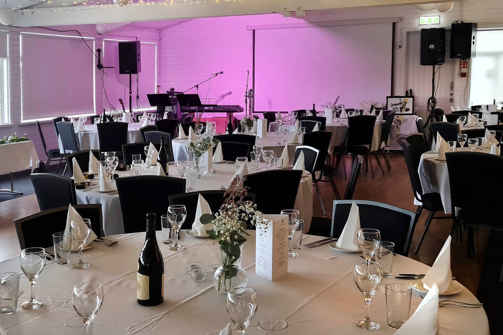 Félagsheimili Fáks - Image 5