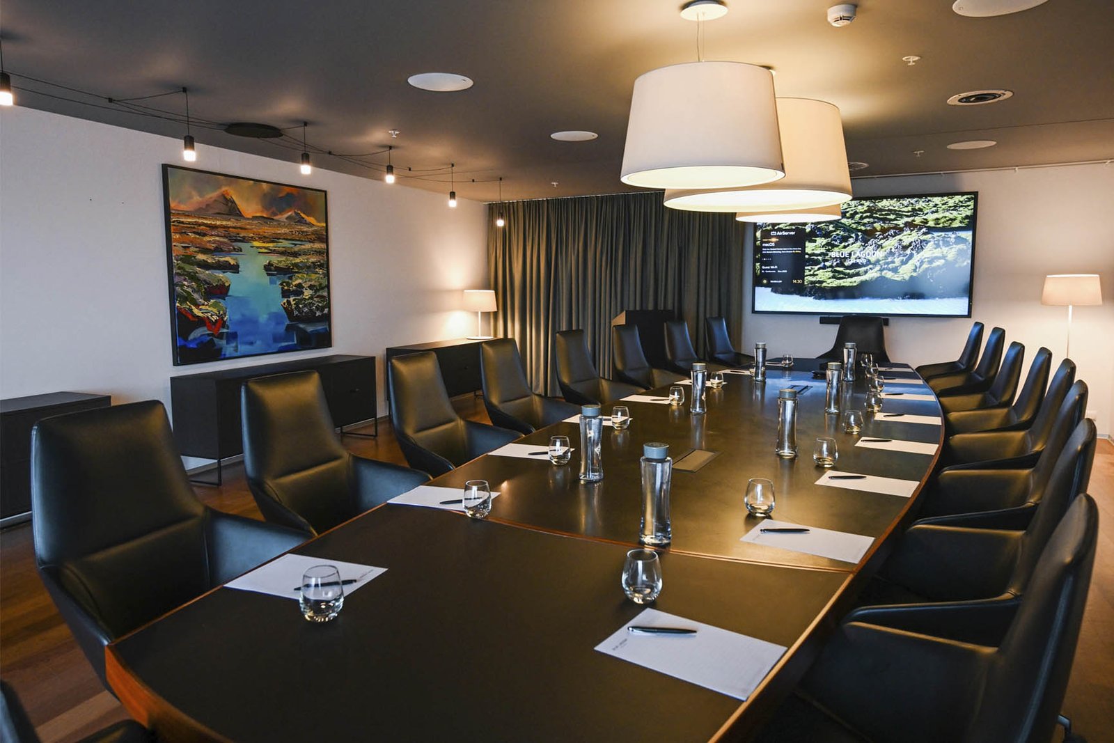 Eldey fundarherbergi Bláa Lónið - Image 4