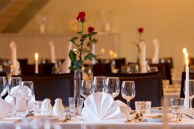 White Lotus - Kornhlaðan - Image 2