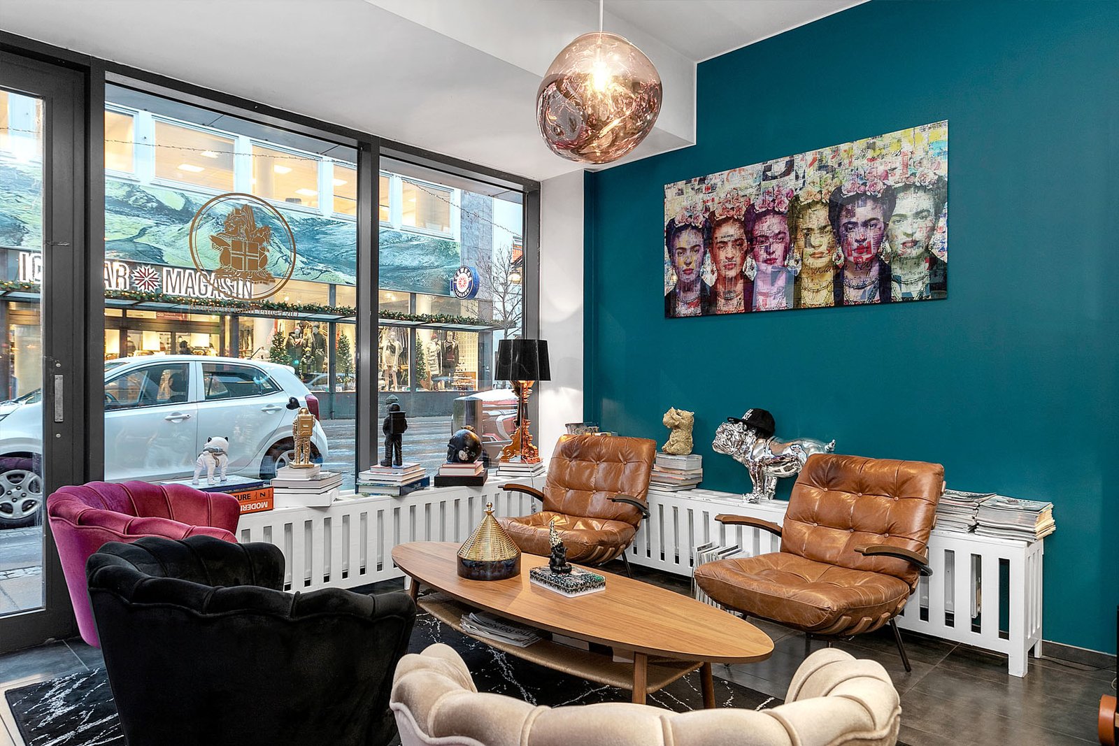 The Lounge - Image 5